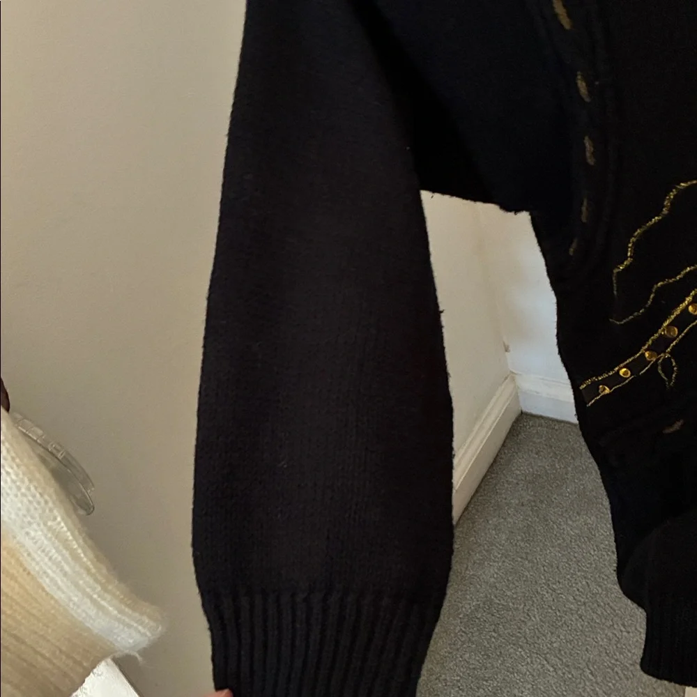 Vintage Fit Knit Black & Gold Sweater